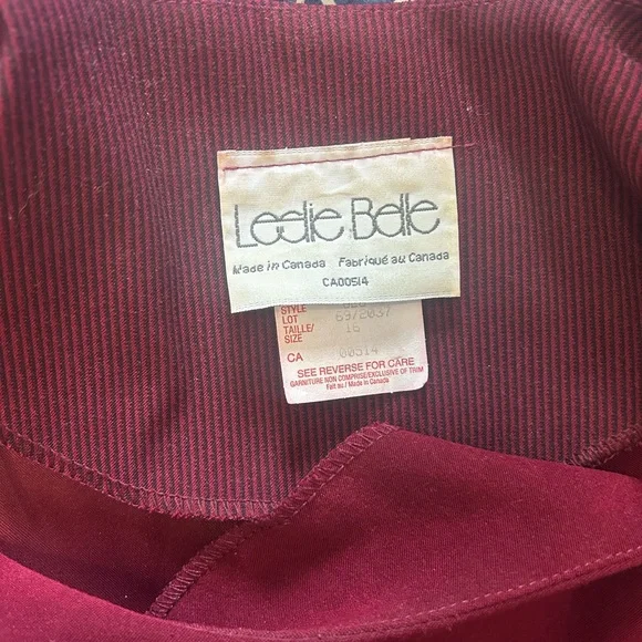 Vintage Leslie Belle Two-Tone Burgundy and Black Open Front Jacket - Picture 6 of 9